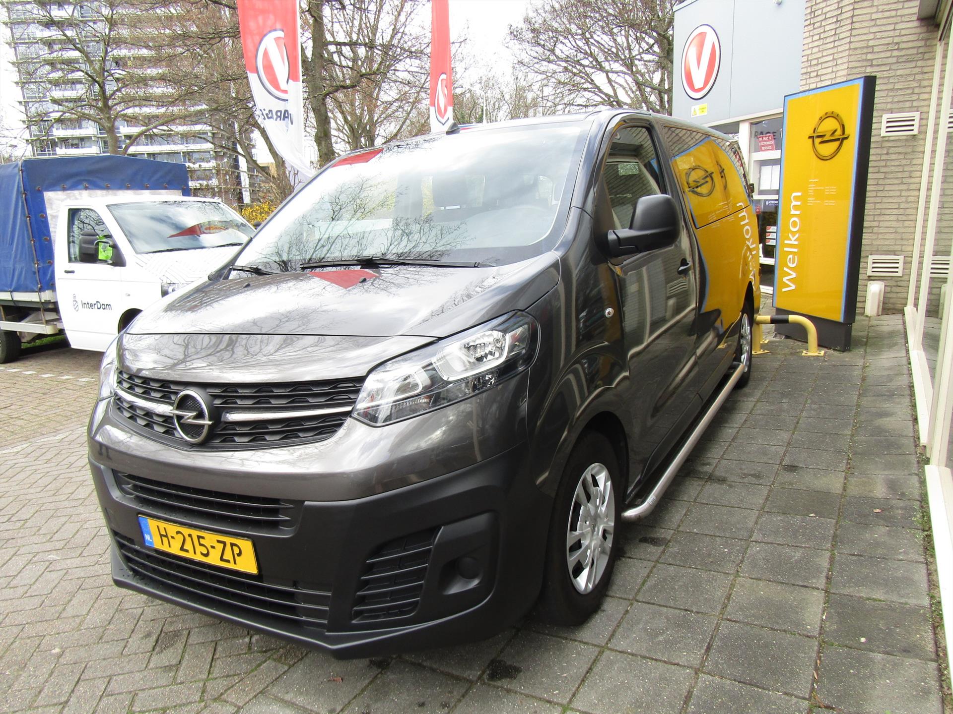 37609100-3.jpg