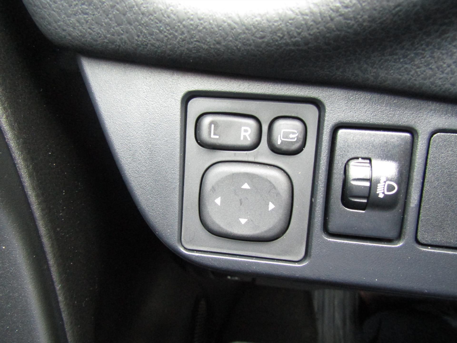 47376897-16.jpg