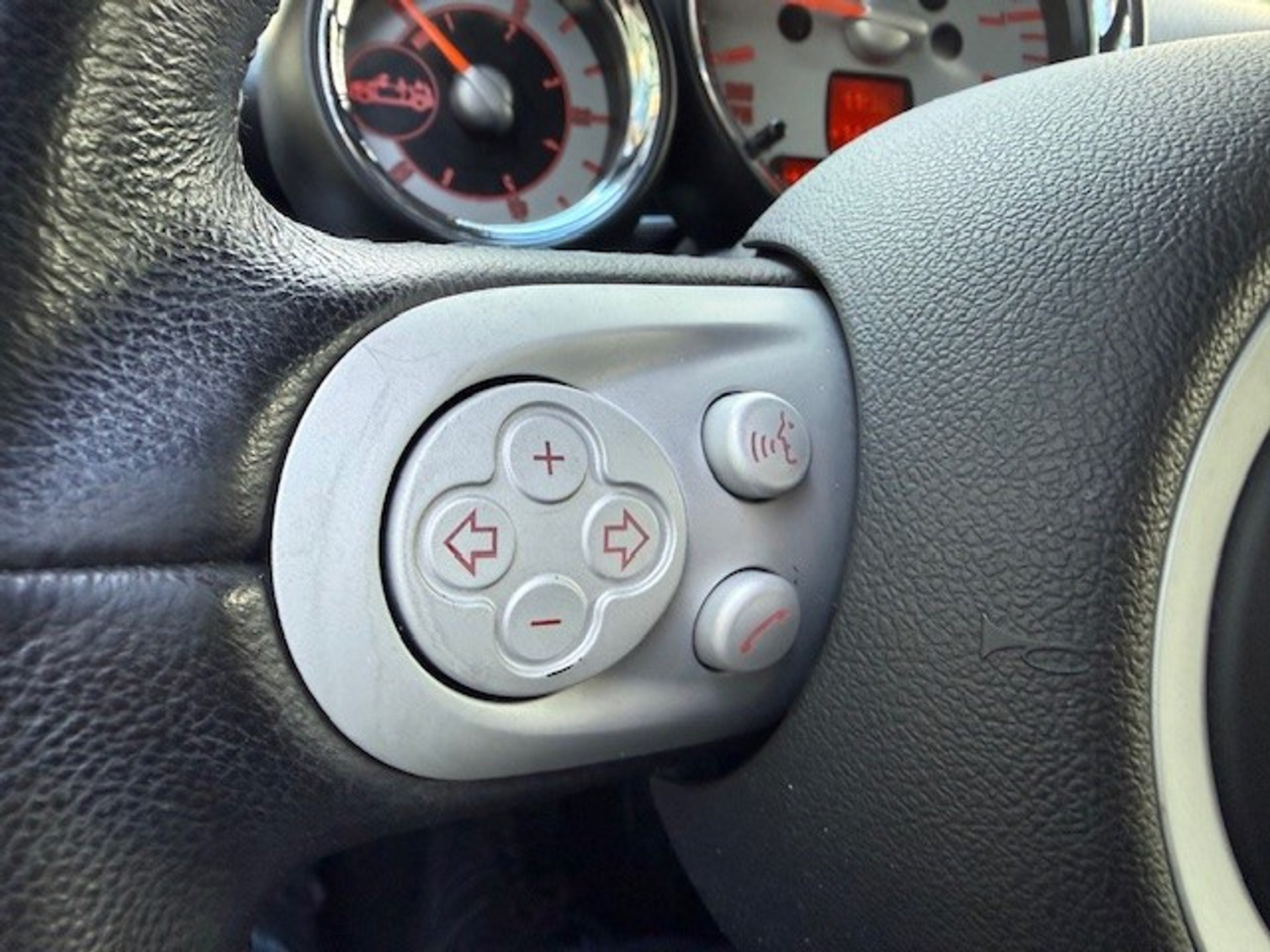 48322784-19.jpg