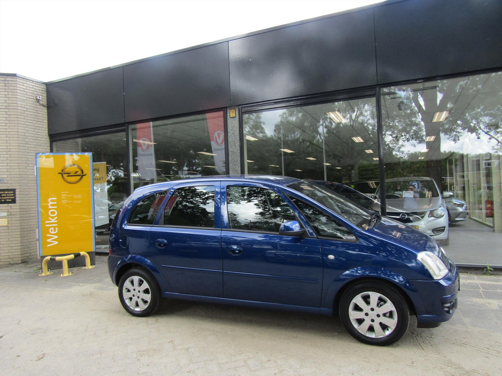 53190025
